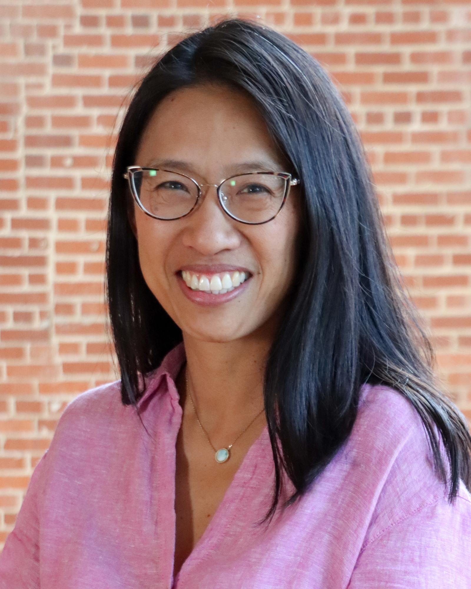 A headshot of Anne Lee