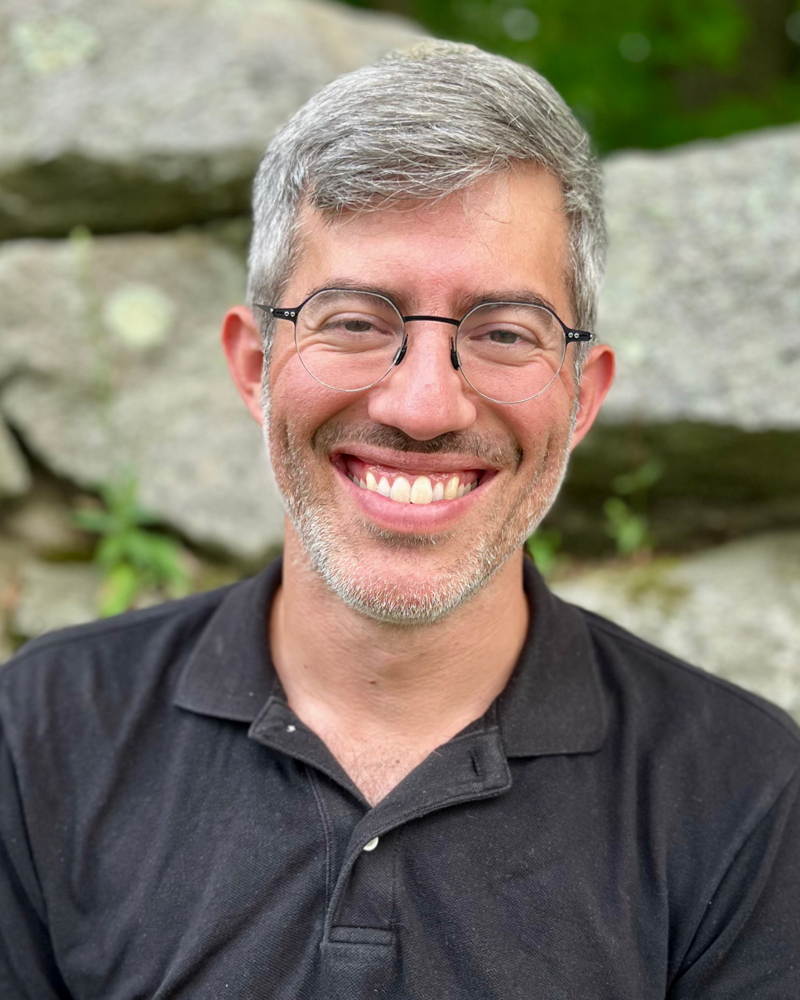 A headshot of Gabriel Rocha