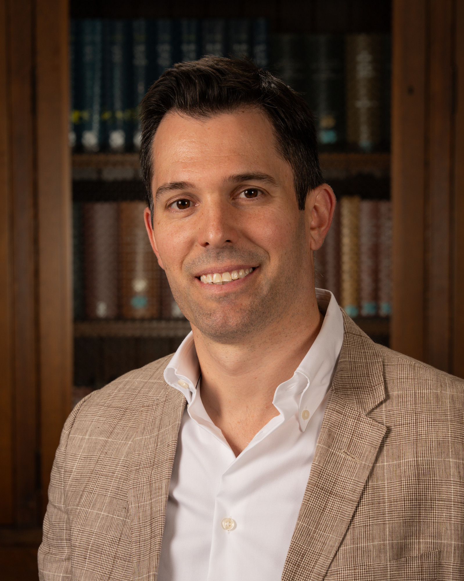 A headshot of George Lisi