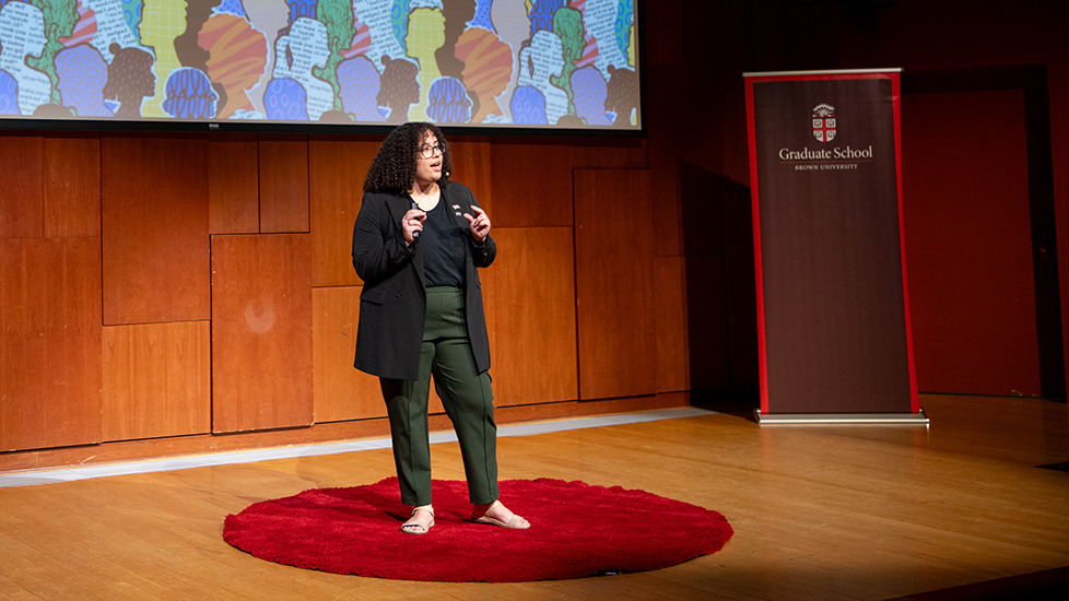 Ortiz Alvarez gives a presentation at Research Matters.